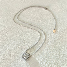 Load image into Gallery viewer, VIVA-CITE NECKLACE IN SILVER
