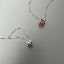 Load image into Gallery viewer, AURELIE NECKLACE - PINK GOLD
